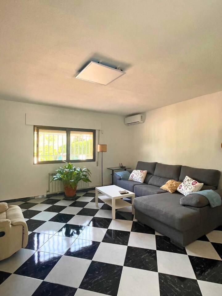 فيلا Casa Con Jardin En Ogíjares المظهر الخارجي الصورة