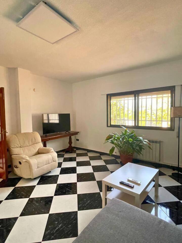 فيلا Casa Con Jardin En Ogíjares المظهر الخارجي الصورة